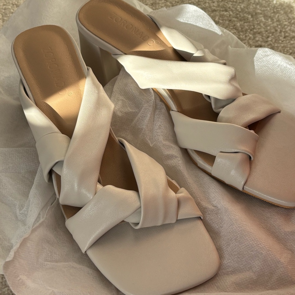 Chic Cream Mules with Twisted Design